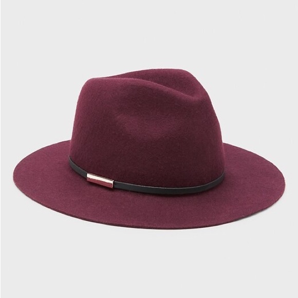 Banana Republic Accessories - Banana Republic wool hat